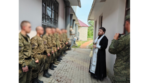 Брянский священник совершил пастырский визит в автомобильный батальон группировки «Север»