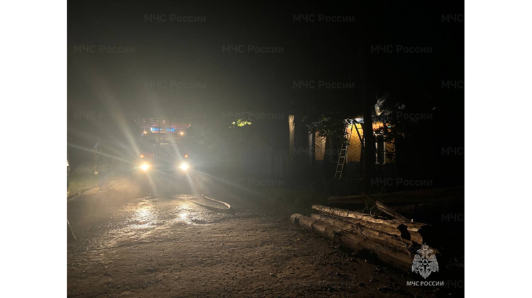 В загоревшемся доме под Климово погибли мужчина и женщина