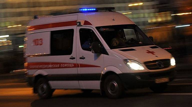 В Брянске автомобилист сломал ногу 4-летней девочке на самокате