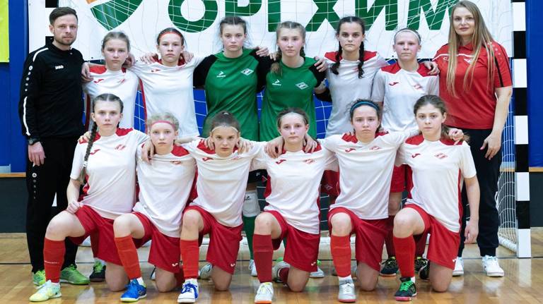 В Брянской области популярность у молодежи набирает футбол