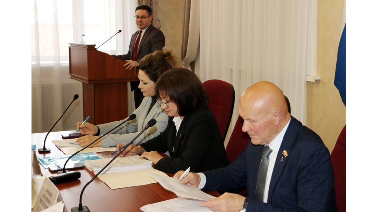  В Брянской области увеличат зарплату врачам и медперсоналу