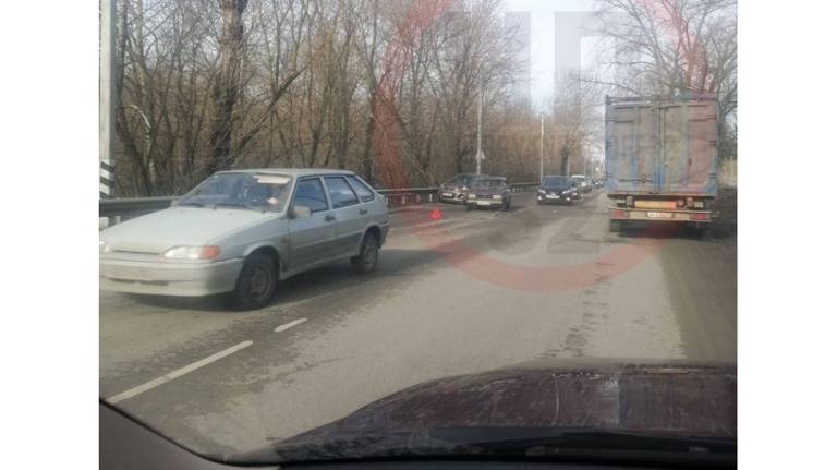 В Брянске на улице Бурова произошло ДТП
