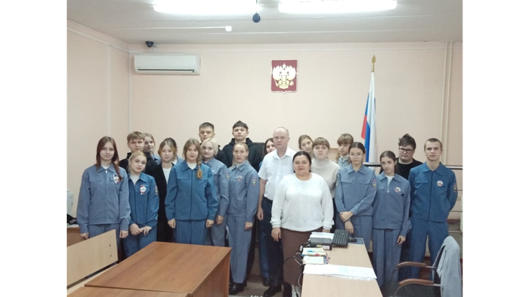 В Брасовском районе суде провели экскурсию для будущих юристов