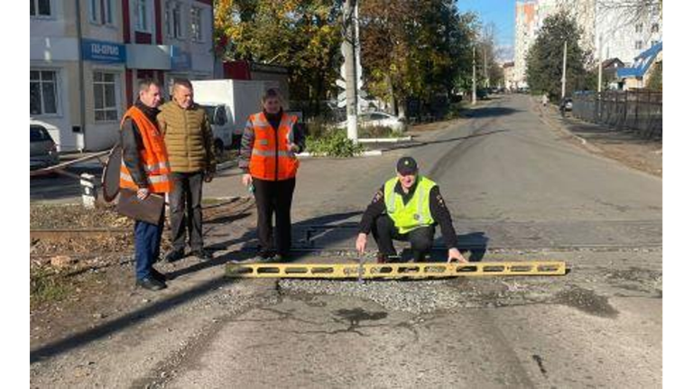 В Брянске проверили железнодорожные переезды