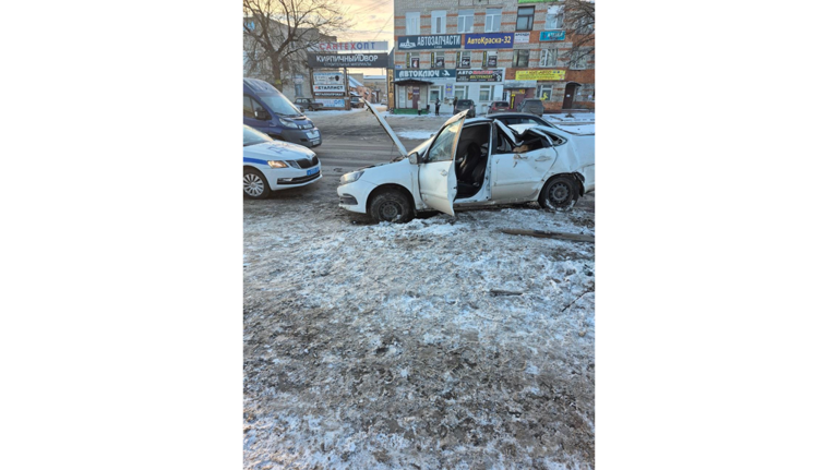 На улице Литейной в Брянске произошло ДТП  