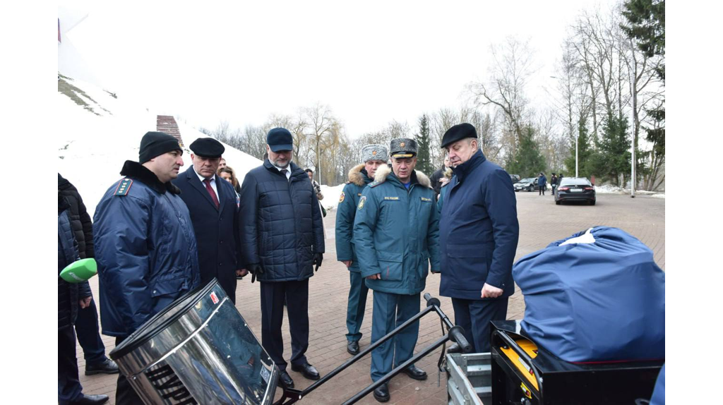 Богомаз и Денисов передали новую технику брянскому МЧС