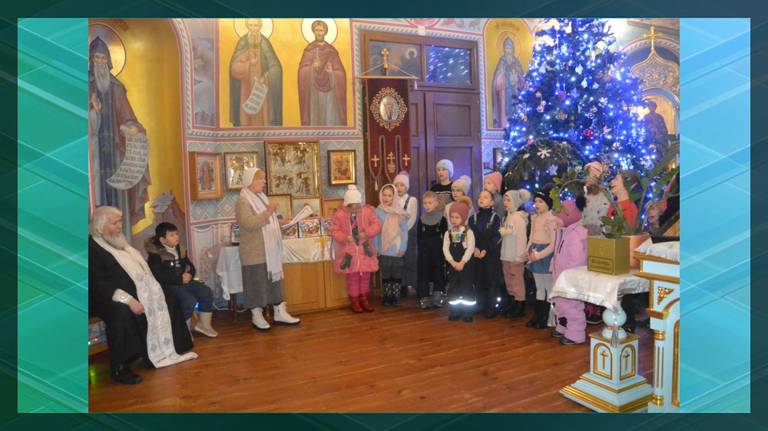 Христославы подарили концерт прихожанам брянского храма Рождества Пресвятой Богородицы