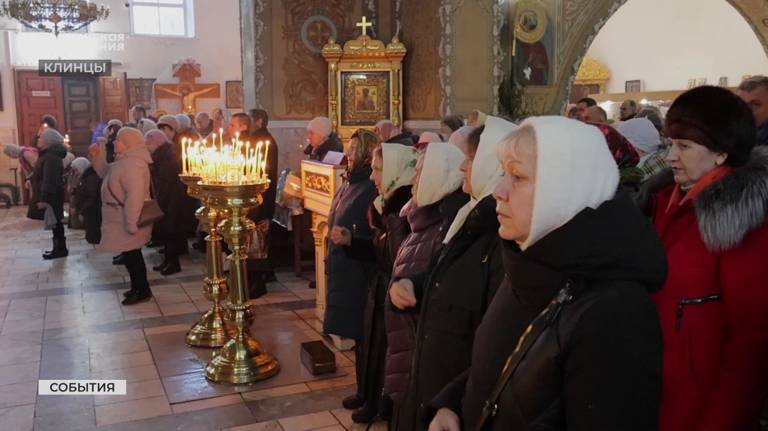 Православные брянцы отметили один из 12 Великих праздников - Крещение Господне (ВИДЕО)