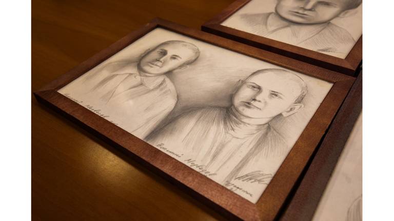 Брянский художник подарил Музею Победы портреты детей-партизан