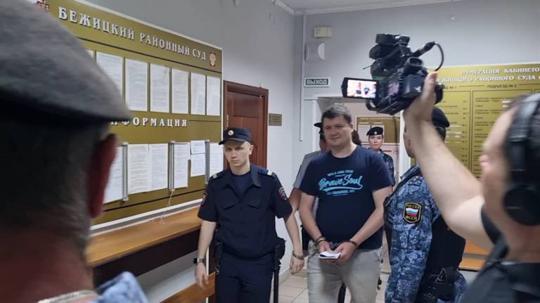 Брянский суд оставил без изменения меру пресечения скандальному блогеру Демьяненко