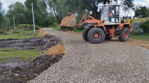 В брянском селе Скуратово продолжается капремонт дороги по улице Ольховой