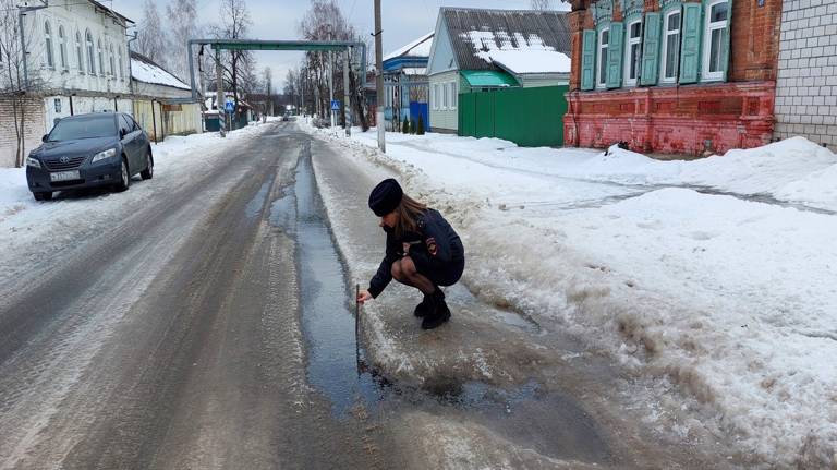 В Злынке автоинспекторы выявили недостатки в содержании дорог зимой