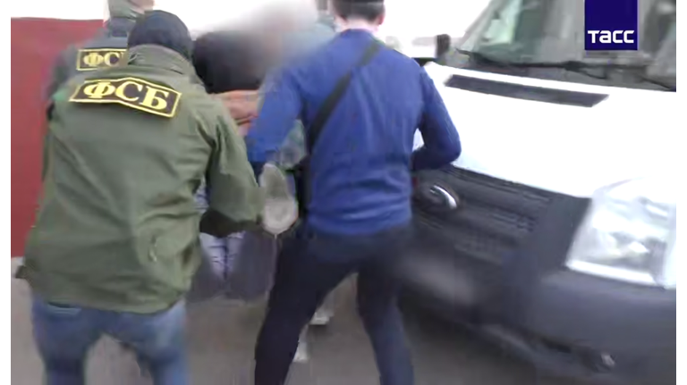 Появились кадры задержания украинских агентов в Брянской области