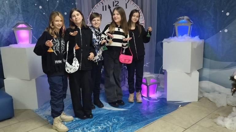 В новогодние выходные в краеведческом музее для школьников организовали мастер-класс «Ёлочка»