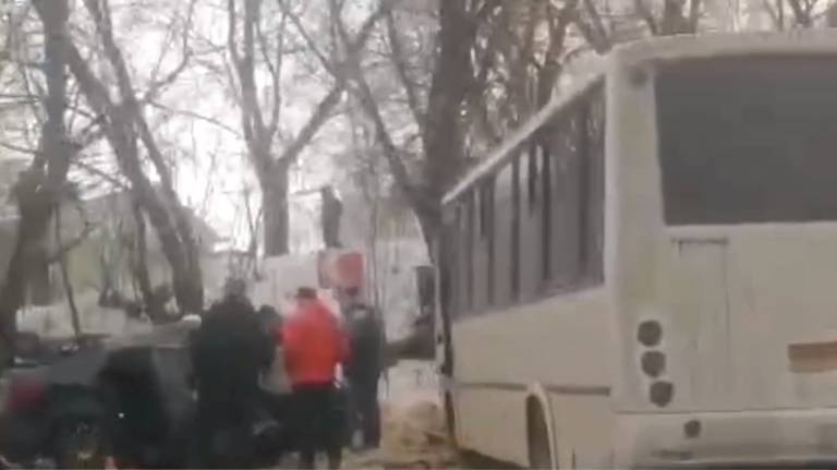 В сети появилось видео с места смертельной лобовой аварии под Трубчевском