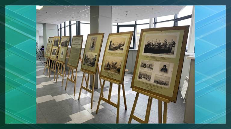 В Брянске открылась уникальная выставка к 10-летию воссоединения Крыма с Россией