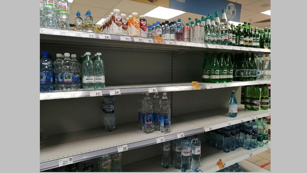 Из-за аномальной жары в Брянске снова скупают воду и вентиляторы