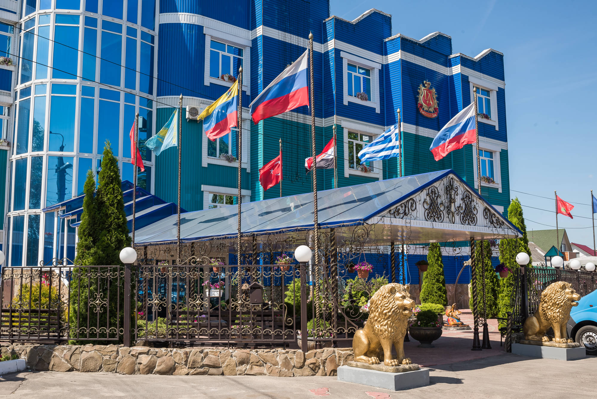 Владельца гостиничного комплекса в Брянске подозревают в невыплате зарплат сотрудникам