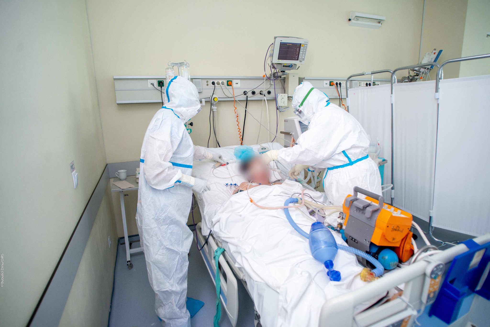 В реанимации ковидных госпиталей находятся 132 жителя Брянской области