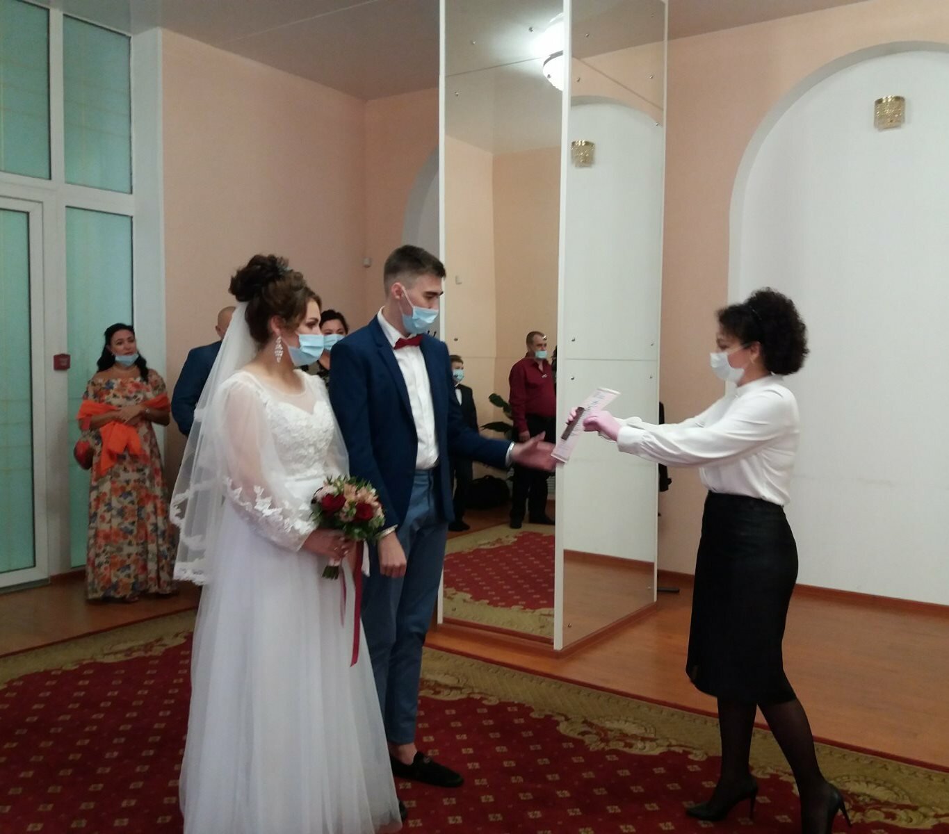 В Советском районе Брянска вступили в брак 555 пар