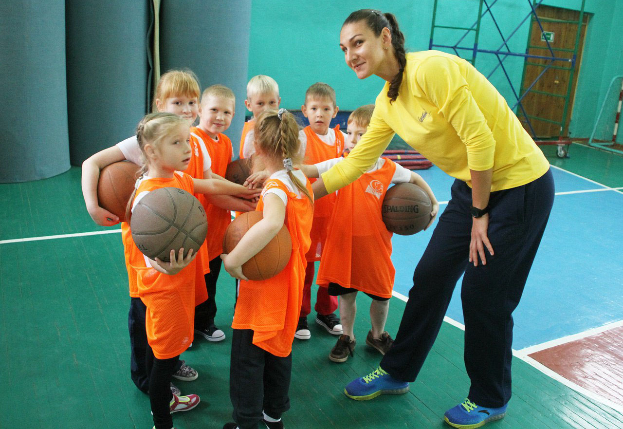 В Новозыбковском округе тренерам увеличат зарплаты