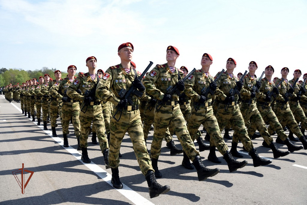 Брянские призывники отправились служить в прославленную дивизию