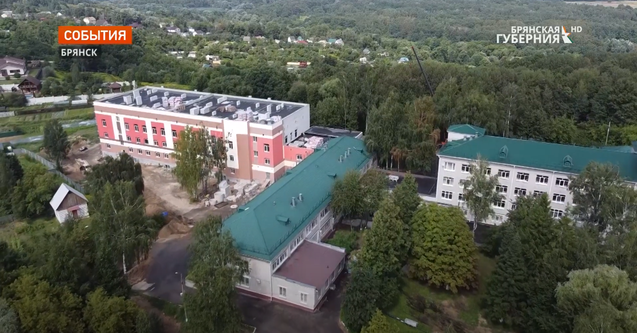 В Брянске продолжается строительство нового корпуса городской больницы №4