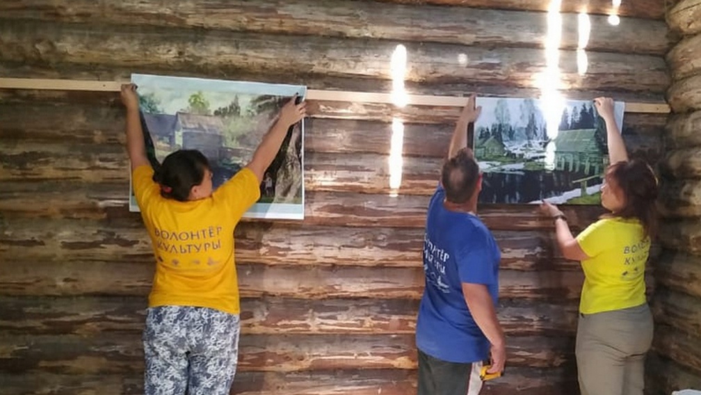 В Овстуге Брянской области продолжают восстанавливать водяную мельницу