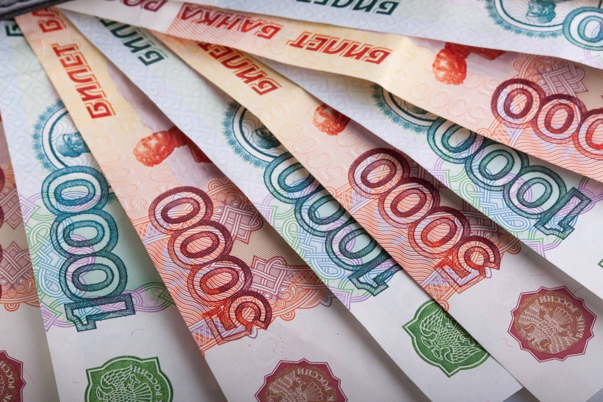 Зарплату брянским учителям увеличат на 5 тысяч рублей в месяц с 1 сентября