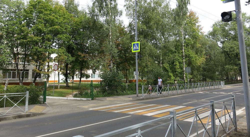 В Брянске отремонтировали дорогу возле школы №67 в Бежицком районе
