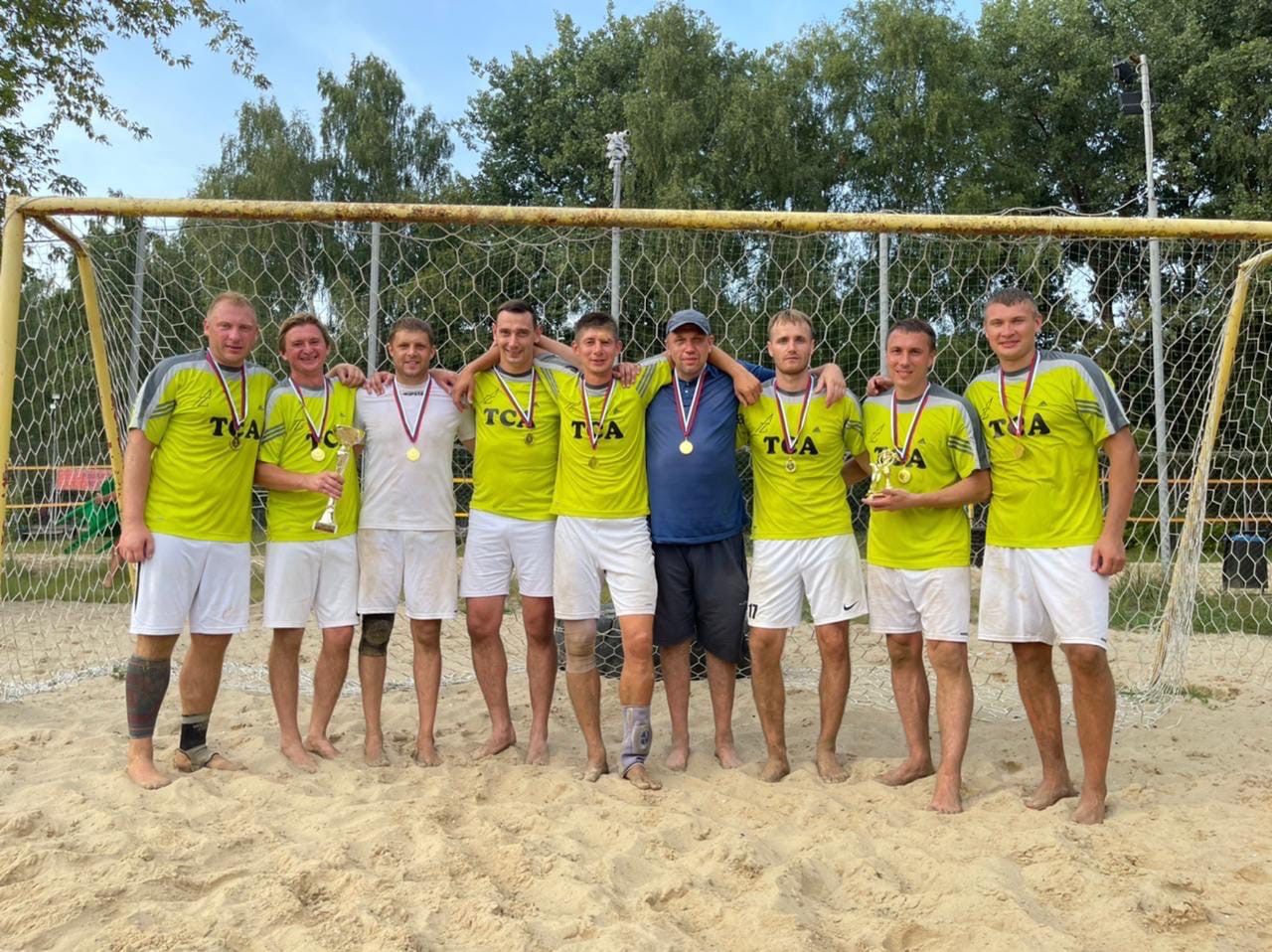 В Брянске местная команда «ТСА» выиграла турнир по пляжному футболу