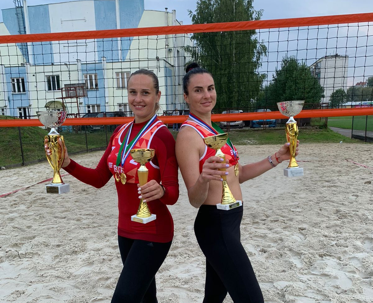 Брянские волейболистки-пляжницы выиграли чемпионат Центрального округа