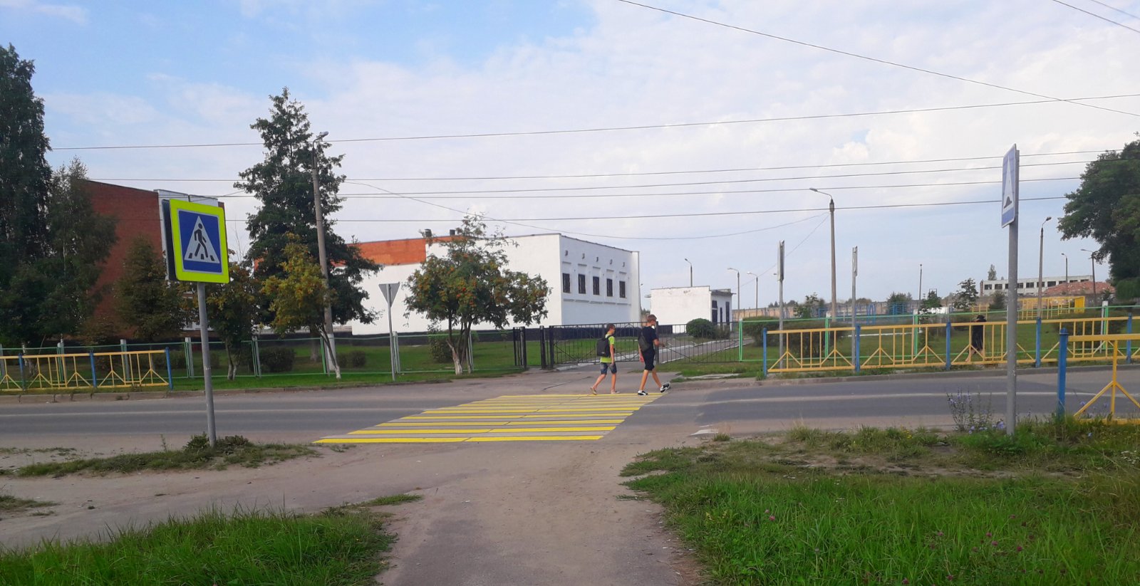 В Брянске около остановки «Школа №61» появился пешеходный переход
