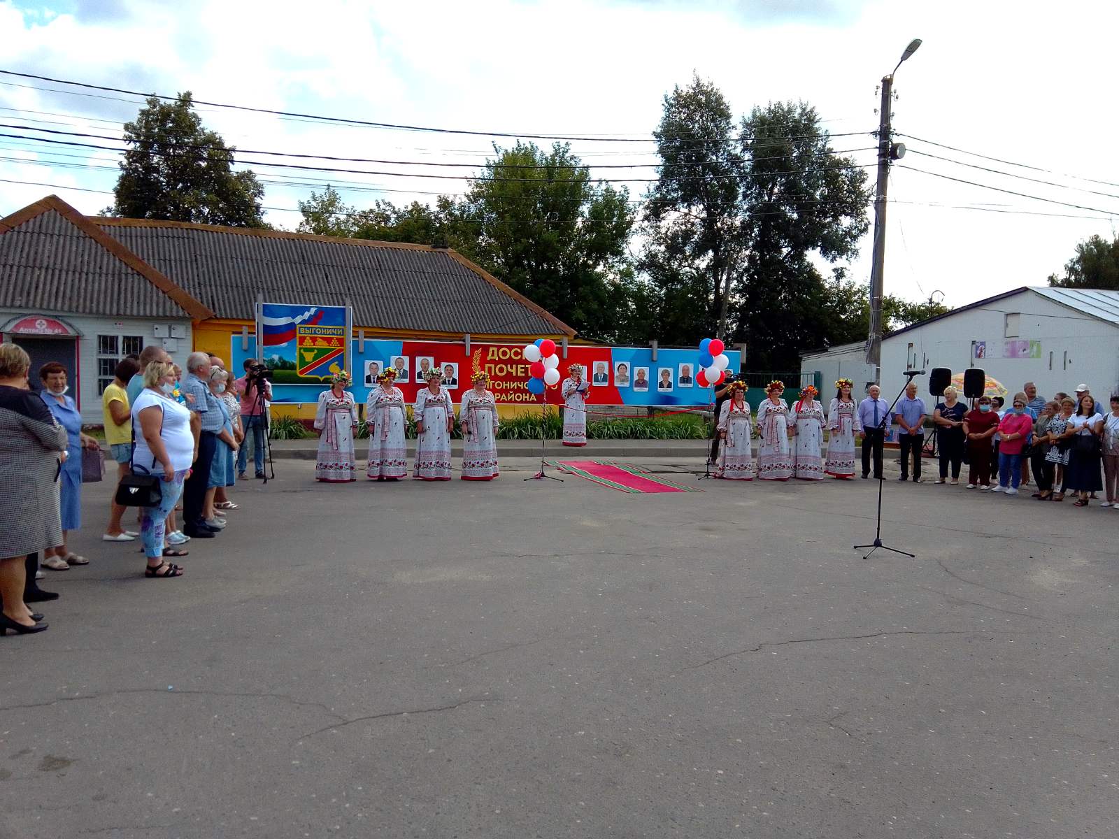 Брянский депутат Николай Валуев посетил Выгоничский район