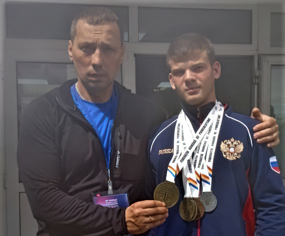 Воспитанник климовской спортшколы победил на первенстве мира по пауэрлифтингу