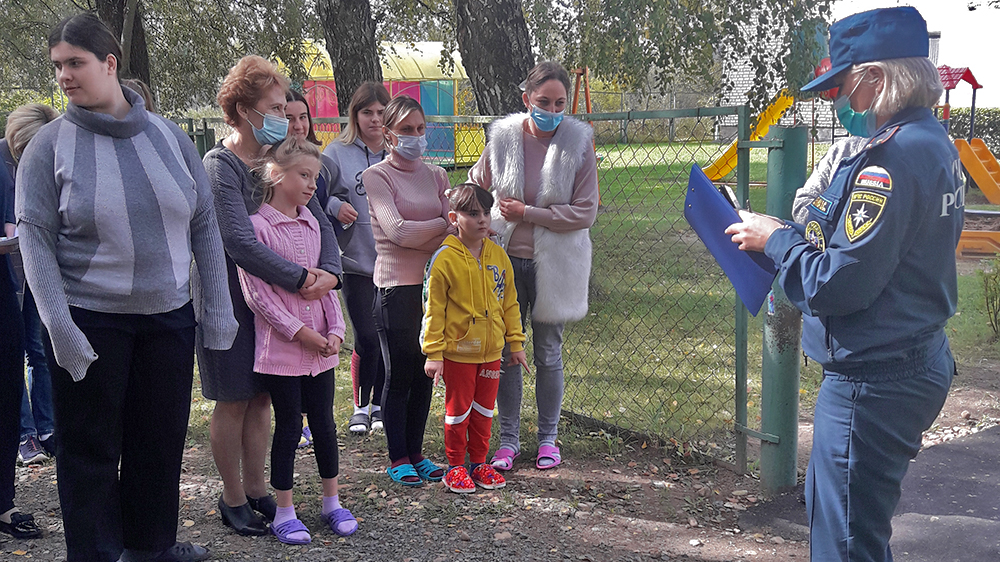 В Дубровском районе в центре соцобслуживания прошла тренировка по эвакуации