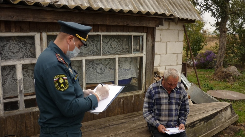 Сотрудники МЧС России по Брянской области призывают грамотно использовать обогреватели