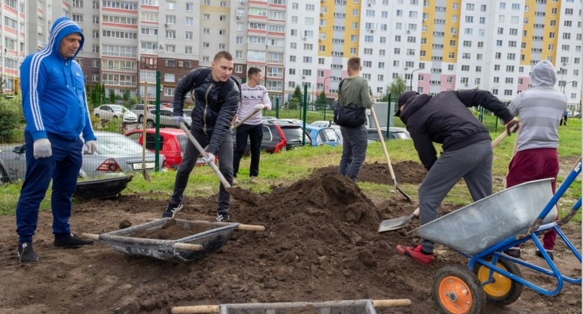 Брянские спасатели поучаствовали в экологическом субботнике «Зелёная Россия»