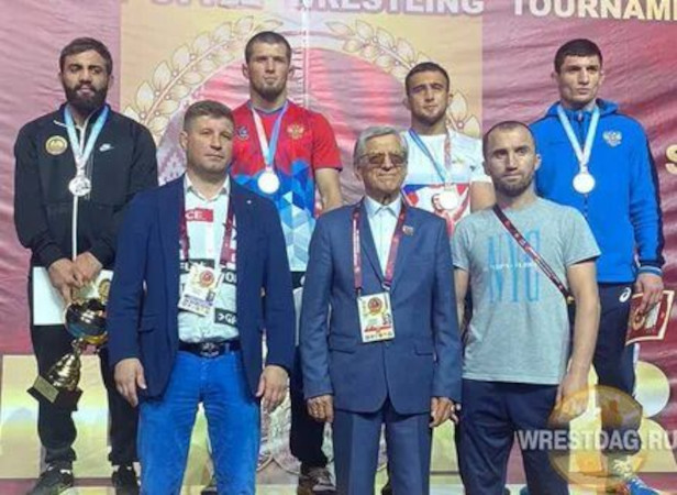 Брянские борцы стали призерами международного турнира в Минске