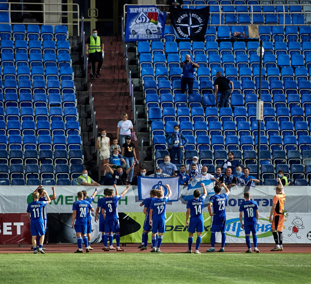 На матч «Динамо-Брянск» с тульским «Арсеналом-2» пустят владельцев абонементов