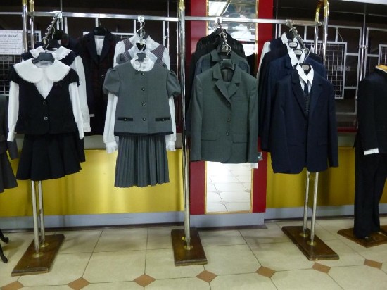 В Брянске пройдет конкурс на лучший комплект одежды для школьников