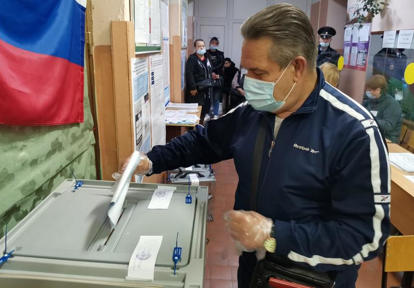 В Брянске одними из первых на выборы депутатов Госдумы пришли пенсионеры