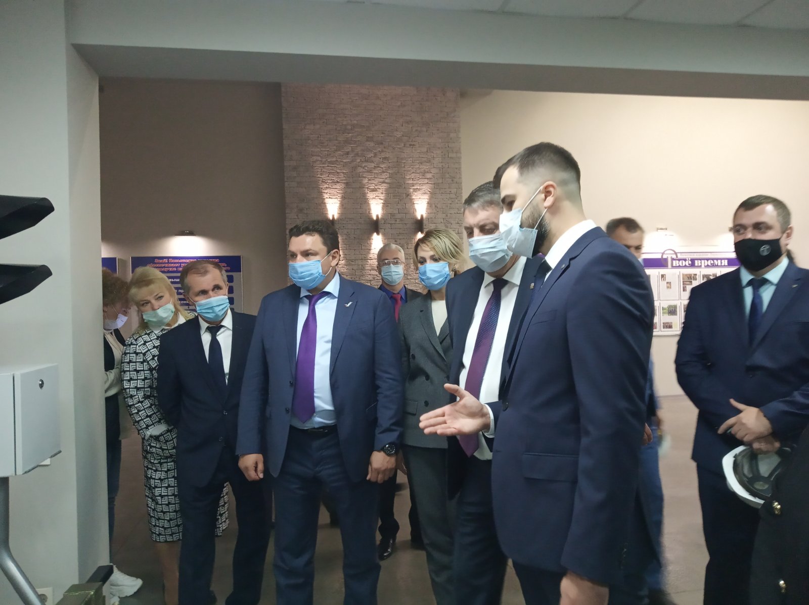 Губернатор Александр Богомаз в ходе объезда Брянска посетил "Термотрон-завод"