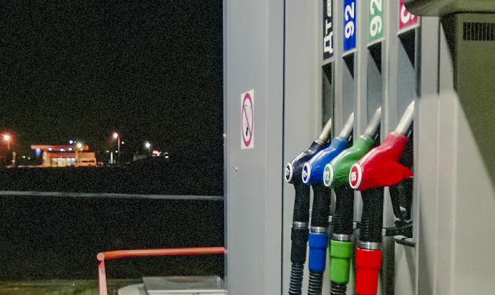 Брянские автомобилисты не заметили заявленного Росстатом снижения цен на бензин