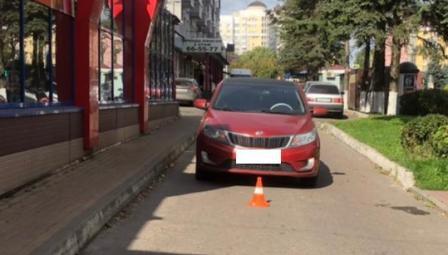 В Брянске на Красноармейской водитель Kia покалечил пенсионерку