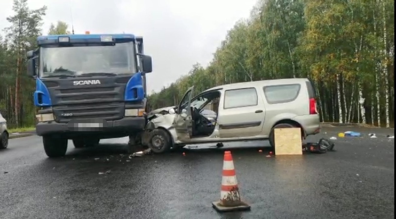 В массовом ДТП на брянской трассе погиб 60-летний водитель