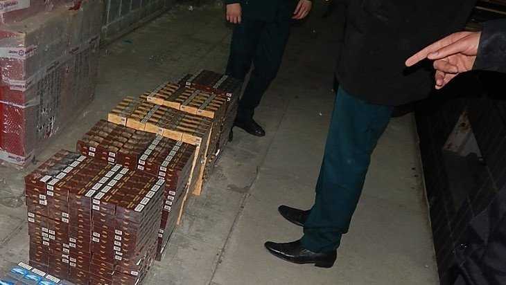 Два смолянина не смогли украсть у брянской полиции сигареты