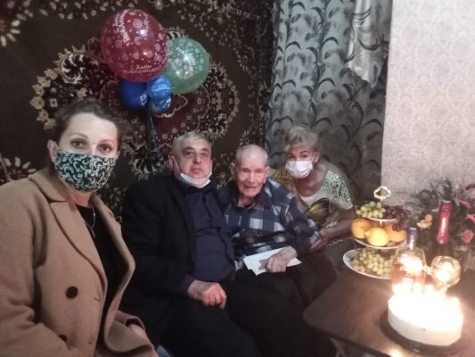 В Трубчевском районе 95-летие отметил заслуженный учитель, ветеран Великой Отечественной войны