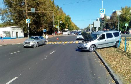 В Брянске после ДТП на Станке Димитрова 33-летний водитель попал в реанимацию