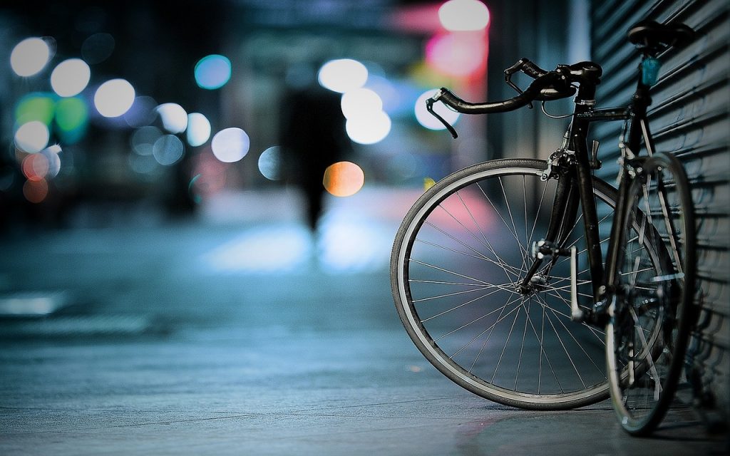 В брянском поселке Локоть 24-летний уголовник украл велосипед